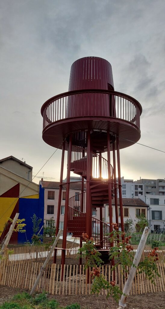 Belvédère métallique réalisé par SECATRA